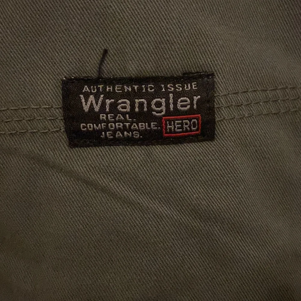 Wrangler Gray Jeans/Pants Mens Size 40x32 🔥